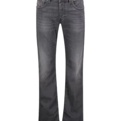 Diesel Slim-fit-Jeans »Herren Jeans "Larkee-X 069SU" Straight Fit« 37 Diesel Slim-fit-Jeans »Herren Jeans "Larkee-X 069SU" Straight Fit« -Diesel Verkäufe 41331ef9 0bcd 529e ba2b 04f01fdb062d