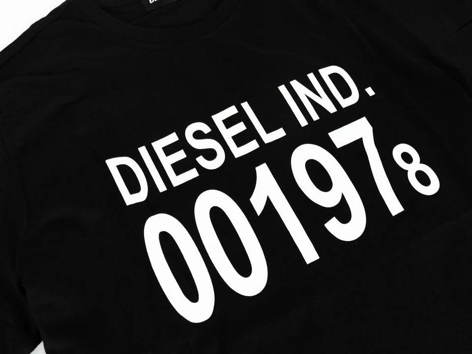 Diesel T-Shirt »Regular Fit Rundhals T-DIEGO-1978 Schwarz« 2 Diesel T-Shirt »Regular Fit Rundhals T-DIEGO-1978 Schwarz« – Bild 2